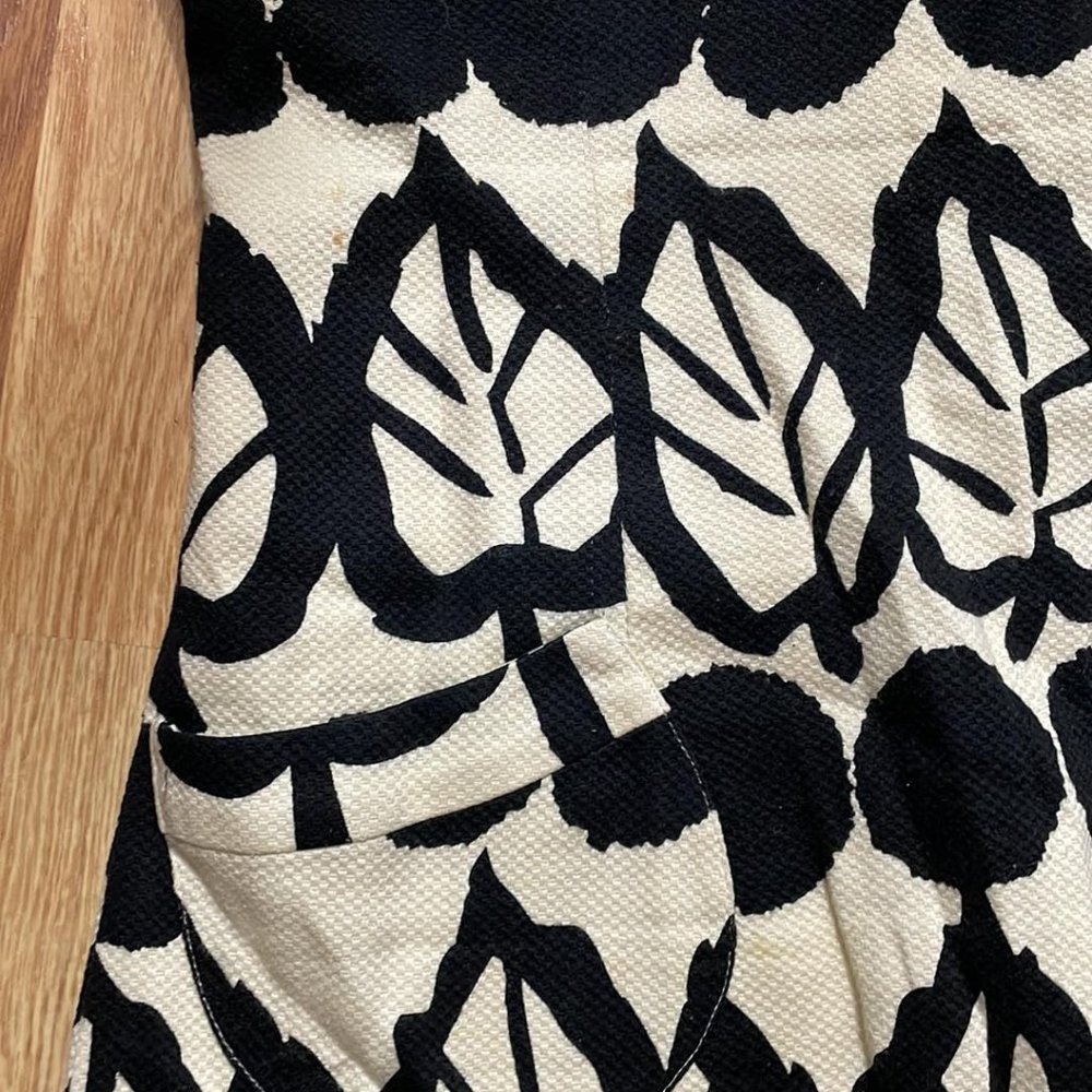 Frock Mini Dress- Size Women's 2, Boutique style dress with lots of sexy charm - Picture 3 of 3